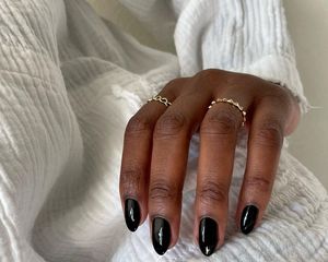Black patent nails 