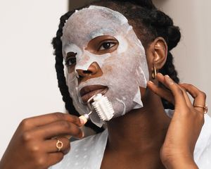 woman with face mask