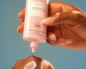 Glow Recipe Watermelon Glow Niacinamide SPF 50 on hands