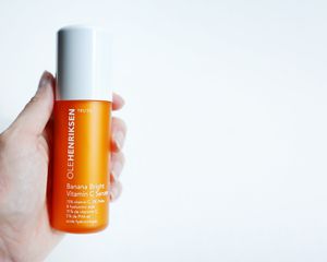 OLEHENRIKSEN Banana Bright Vitamin C Serum