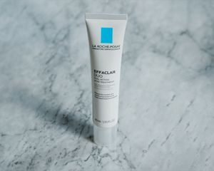 La Roche Posay Hero