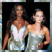 Kate Moss and Naomi Campbell in silver dresses 