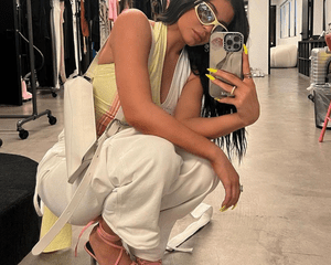 Kylie Jenner in yellow Poppy Lissman sunglasses
